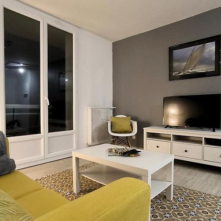 Joli T2 Lumineux Avec Balcon Et Wifi - Proche Cv Lägenhet Aix-en-Provence Exteriör bild