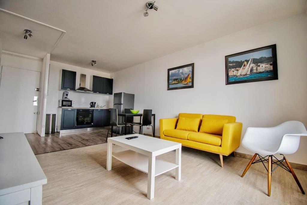 Joli T2 Lumineux Avec Balcon Et Wifi - Proche Cv Lägenhet Aix-en-Provence Exteriör bild